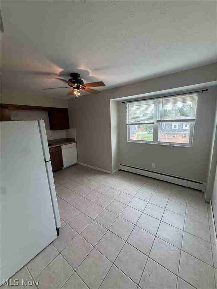 2520 Flintridge Dr #6 - Photo 5 of 11