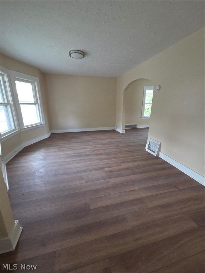 3618 E 105th St - Photo 6 of 27