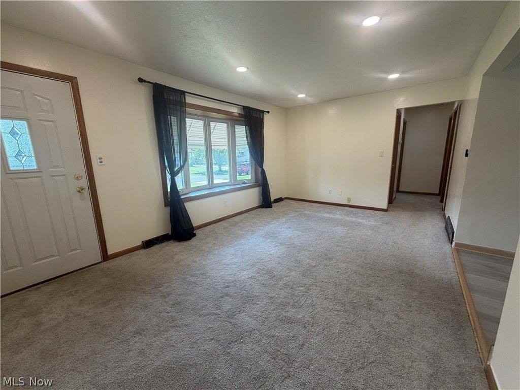 14316 Parkman Blvd - Photo 3 of 34
