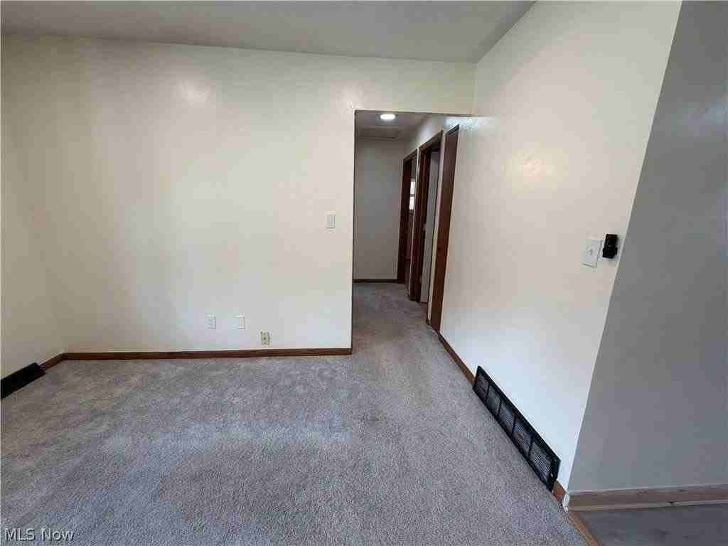 14316 Parkman Blvd - Photo 5 of 34
