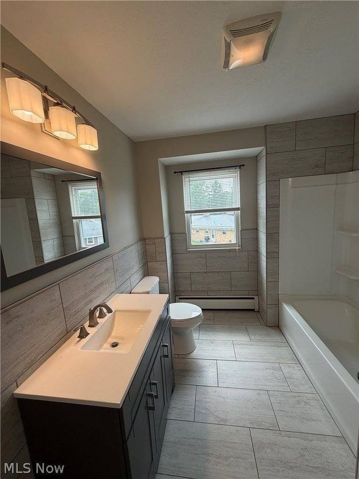 2520 Flintridge Dr - Photo 7 of 11