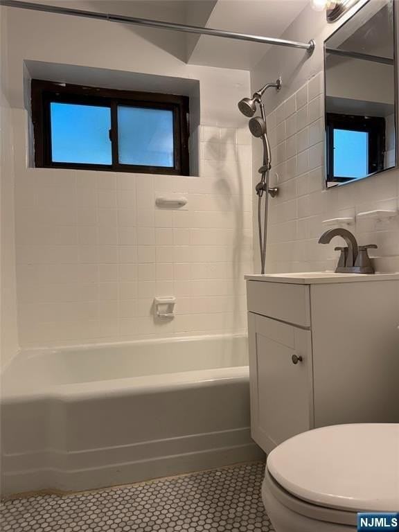 3060 Edwin Ave #1A - Photo 6 of 7