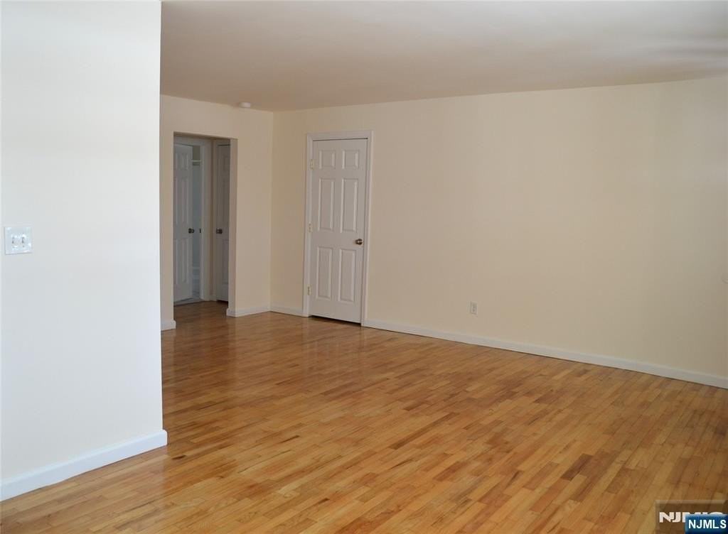 110 Midland Ave #16A - Photo 6 of 10