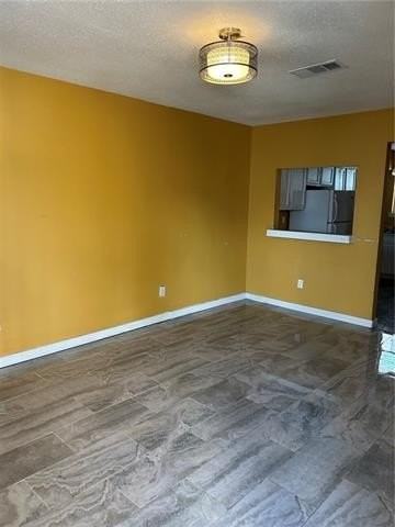 1142 Flanders St - Photo 2 of 6