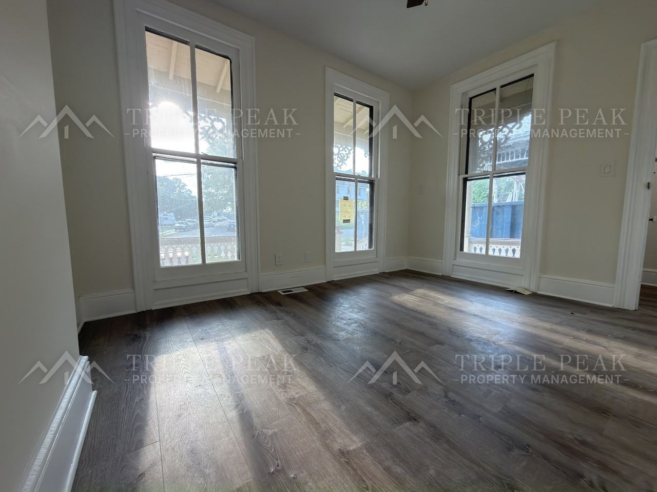 43 East Ave #43UNIT1 - Photo 4 of 14