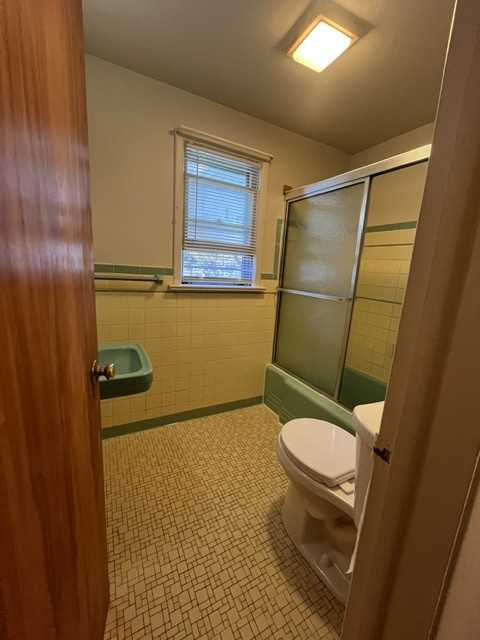 1078 Bay St #1078 - Photo 7 of 9