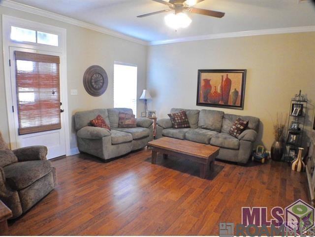 15070 Coldwater Dr #1 - Photo 3 of 11