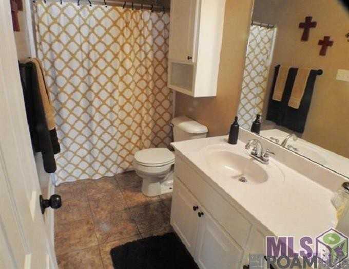 15070 Coldwater Dr #1 - Photo 7 of 11