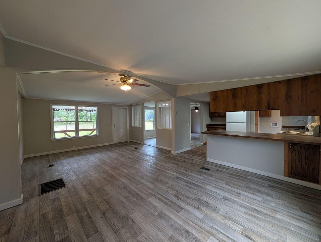 9150 Se 197th Ave - Photo 2 of 18
