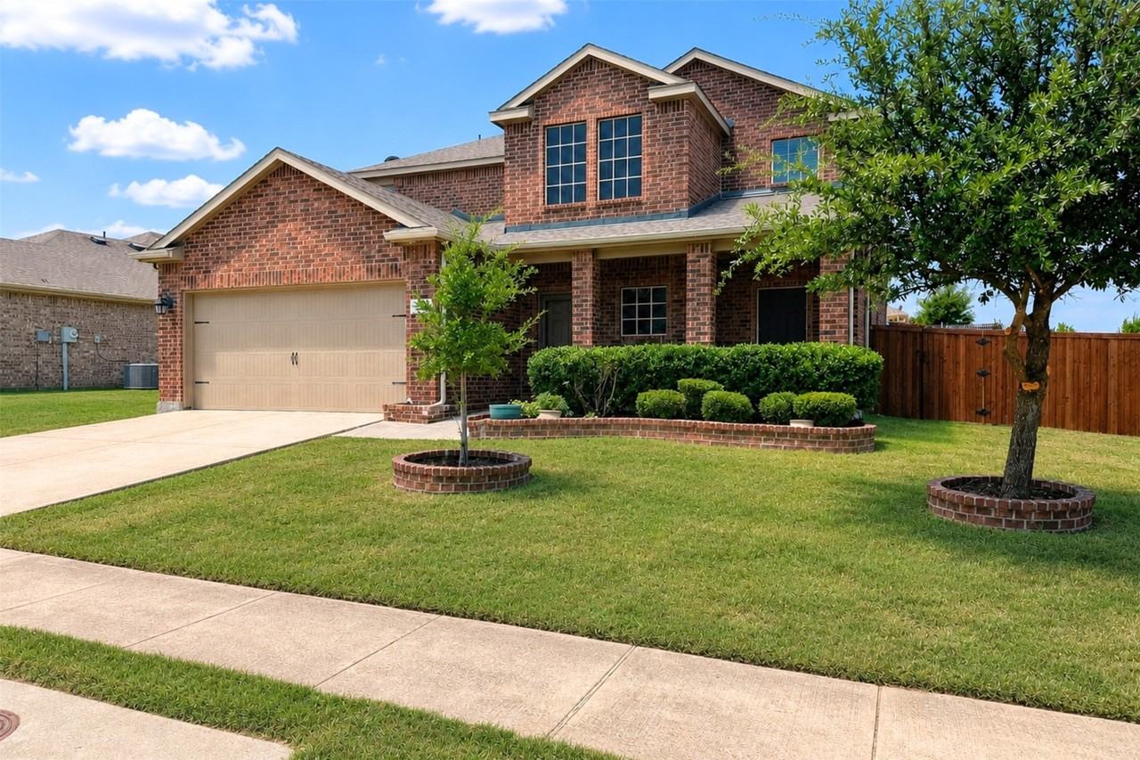 2138 Meadow View Dr - Photo 2 of 30
