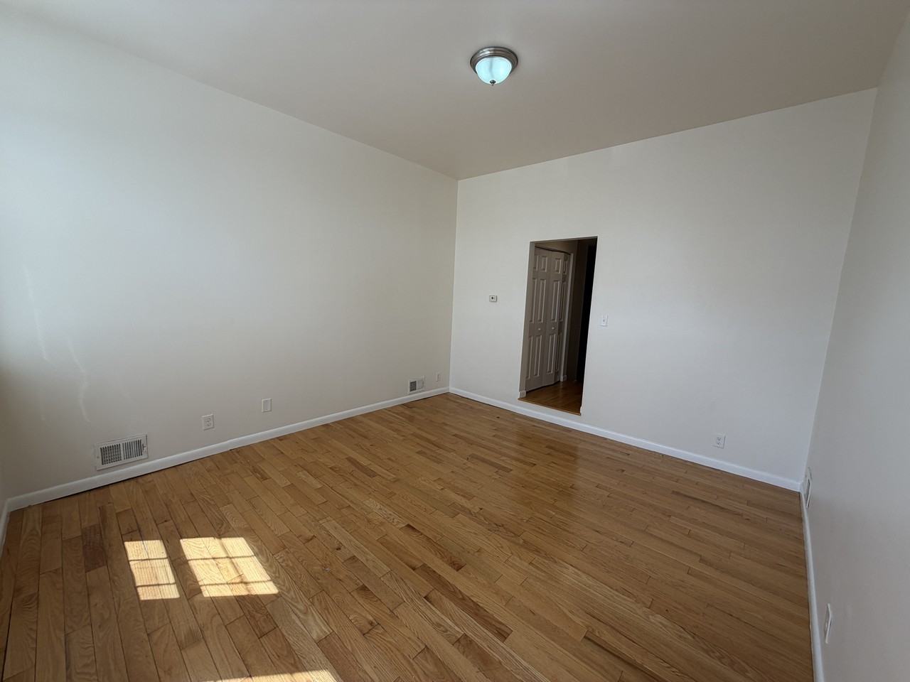 1510 E Baltimore St #1 - Photo 4 of 27