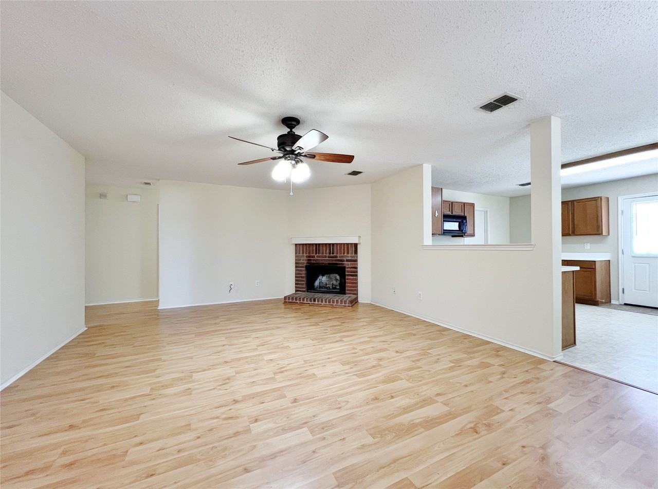 16556 Jasmine Springs Dr - Photo 2 of 16