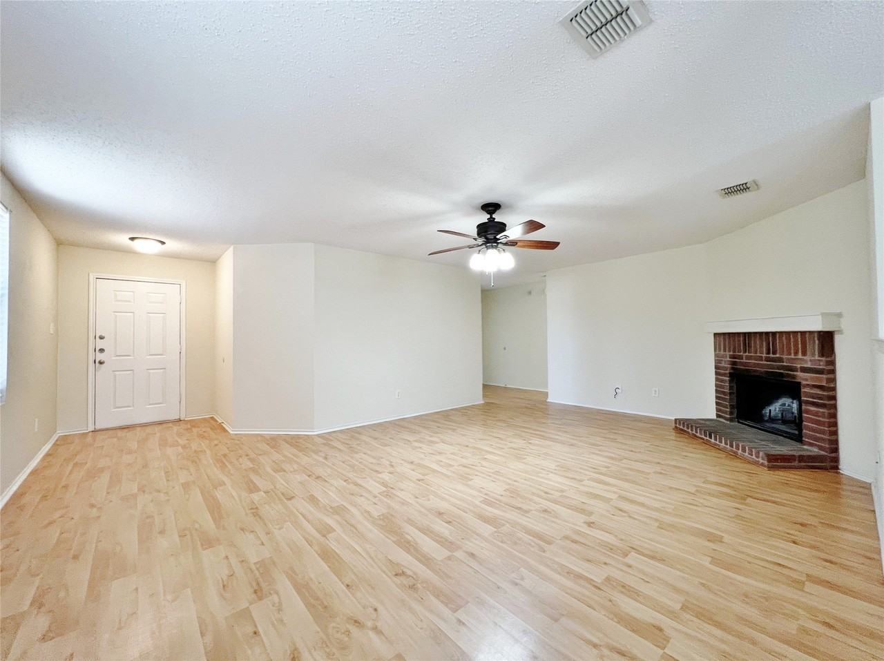 16556 Jasmine Springs Dr - Photo 3 of 16