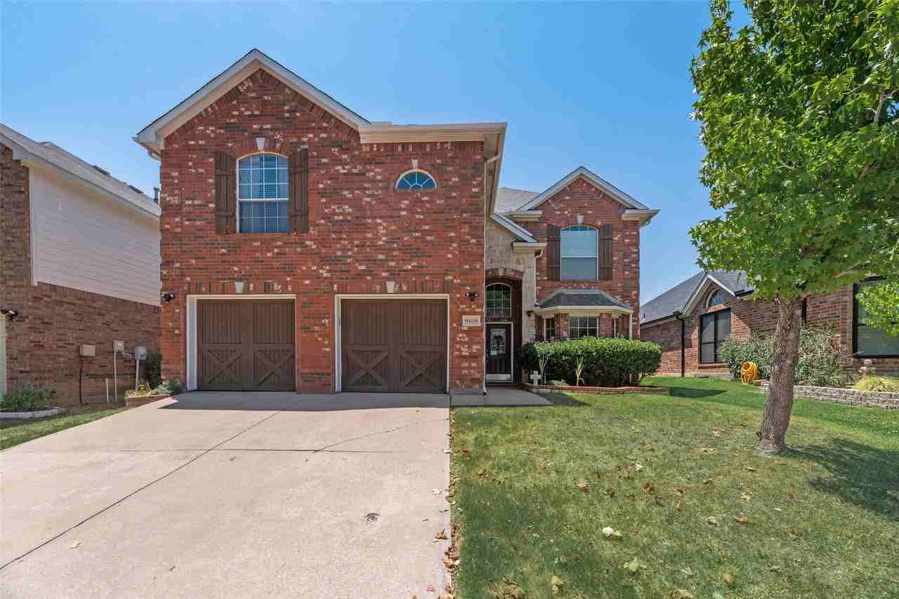 9109 Hawley Dr - Photo 2 of 36