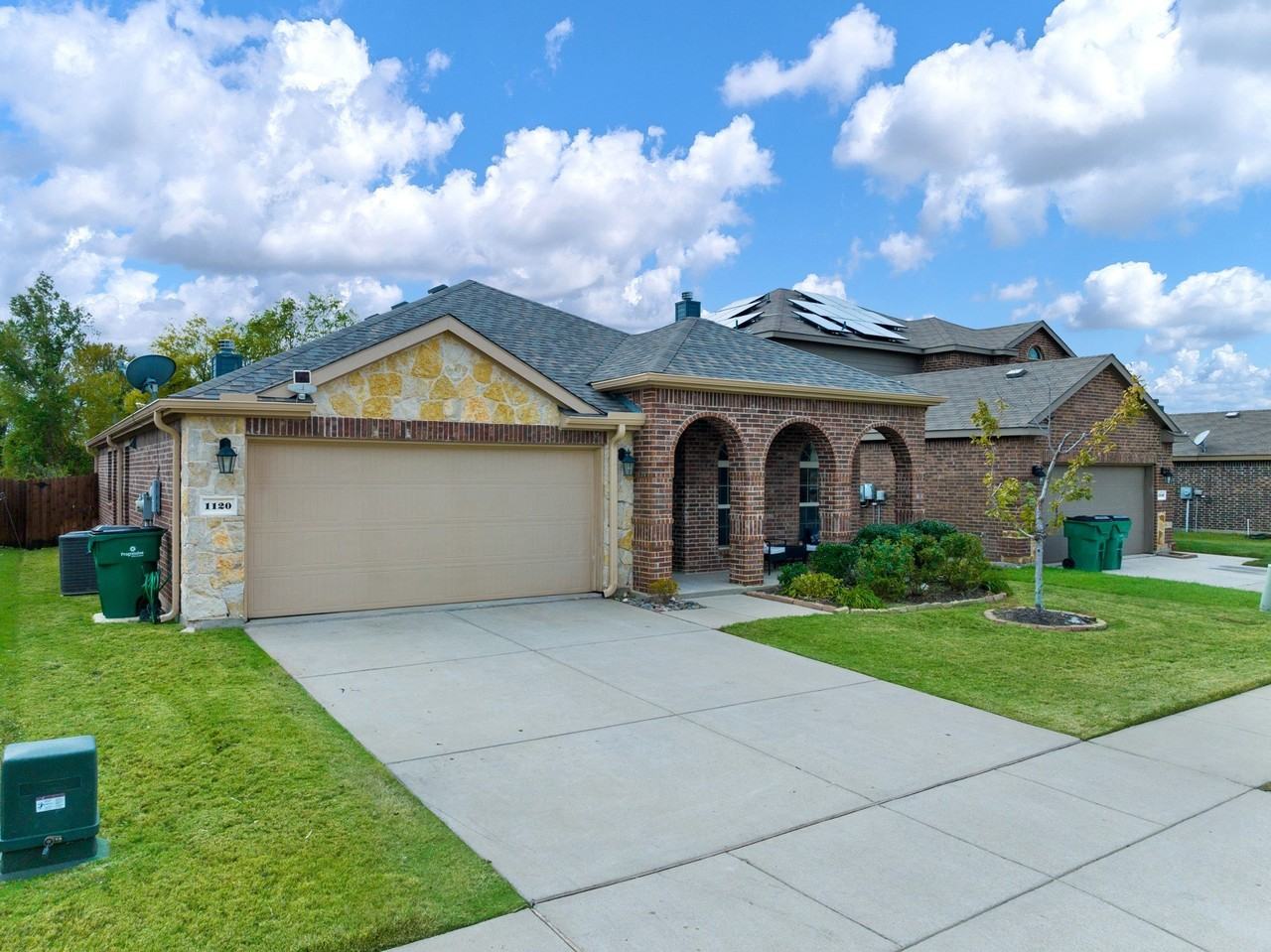 1120 Cheyenne Dr - Photo 4 of 28