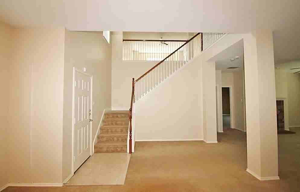 8420 Ridge Creek Dr - Photo 2 of 19