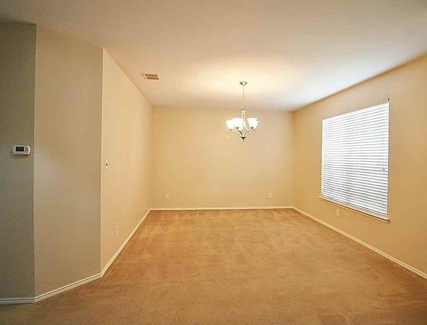 8420 Ridge Creek Dr - Photo 3 of 19