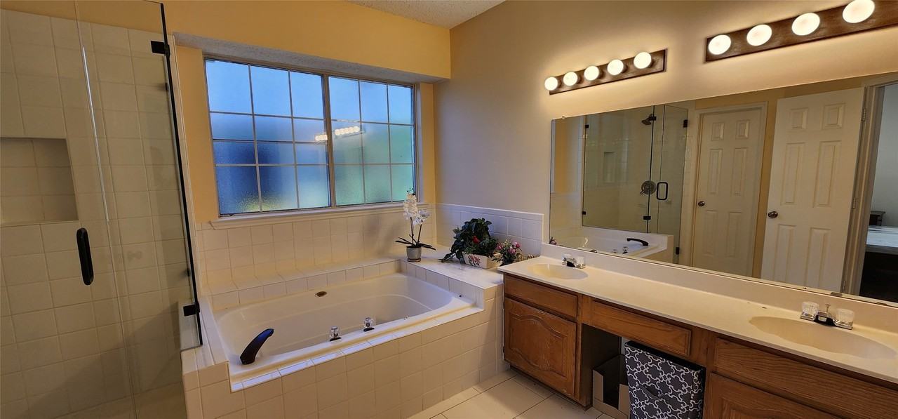 2413 Timber Ridge Ln - Photo 2 of 16