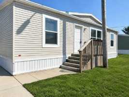 featured image of 1442 Center Dr #127