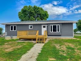 featured image of 119 W Murdock St