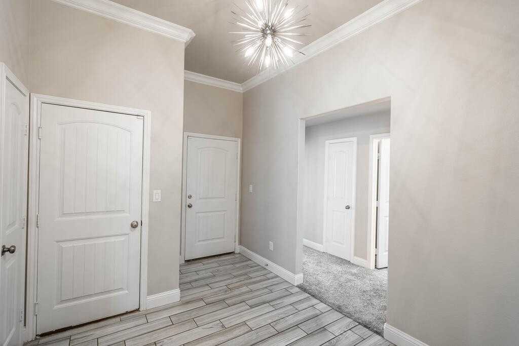 8902 Wagon Way - Photo 3 of 24