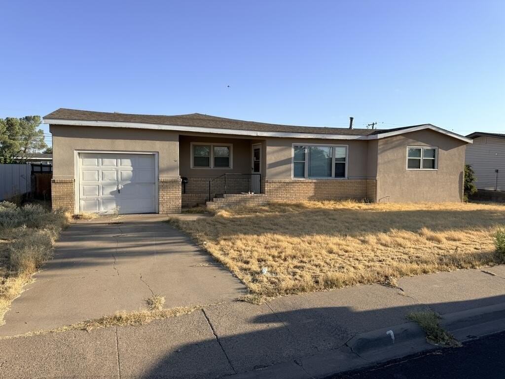 1705 E 21st St - Photo 2 of 29