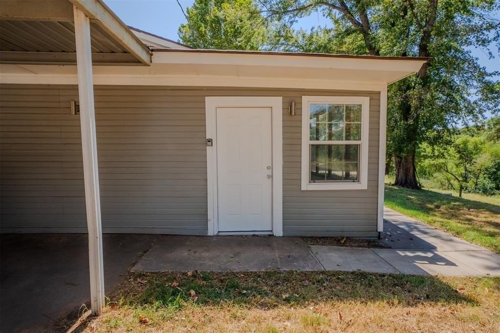 5617 S Indian Meridian - Photo 2 of 21