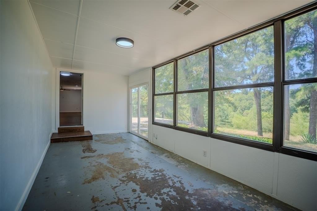 5617 S Indian Meridian - Photo 4 of 21