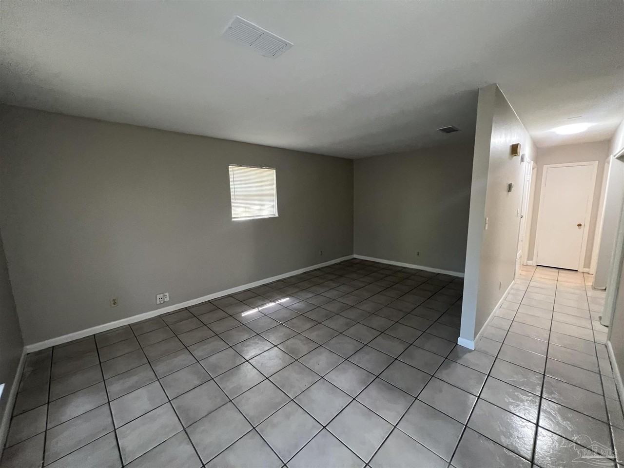 5859 Mapleton St - Photo 4 of 19
