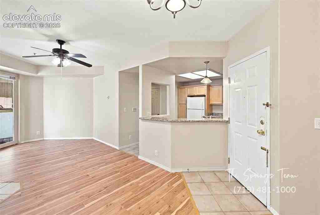 175 W Cheyenne Rd - Photo 7 of 43