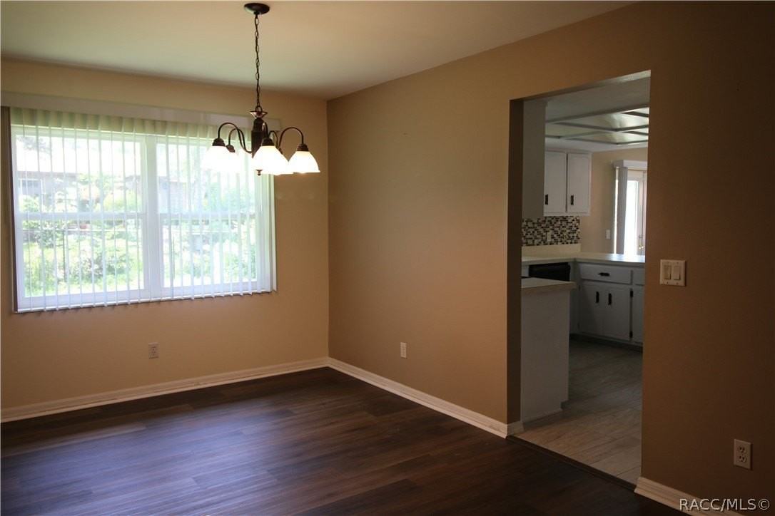 710 Mayflower Ave - Photo 7 of 22