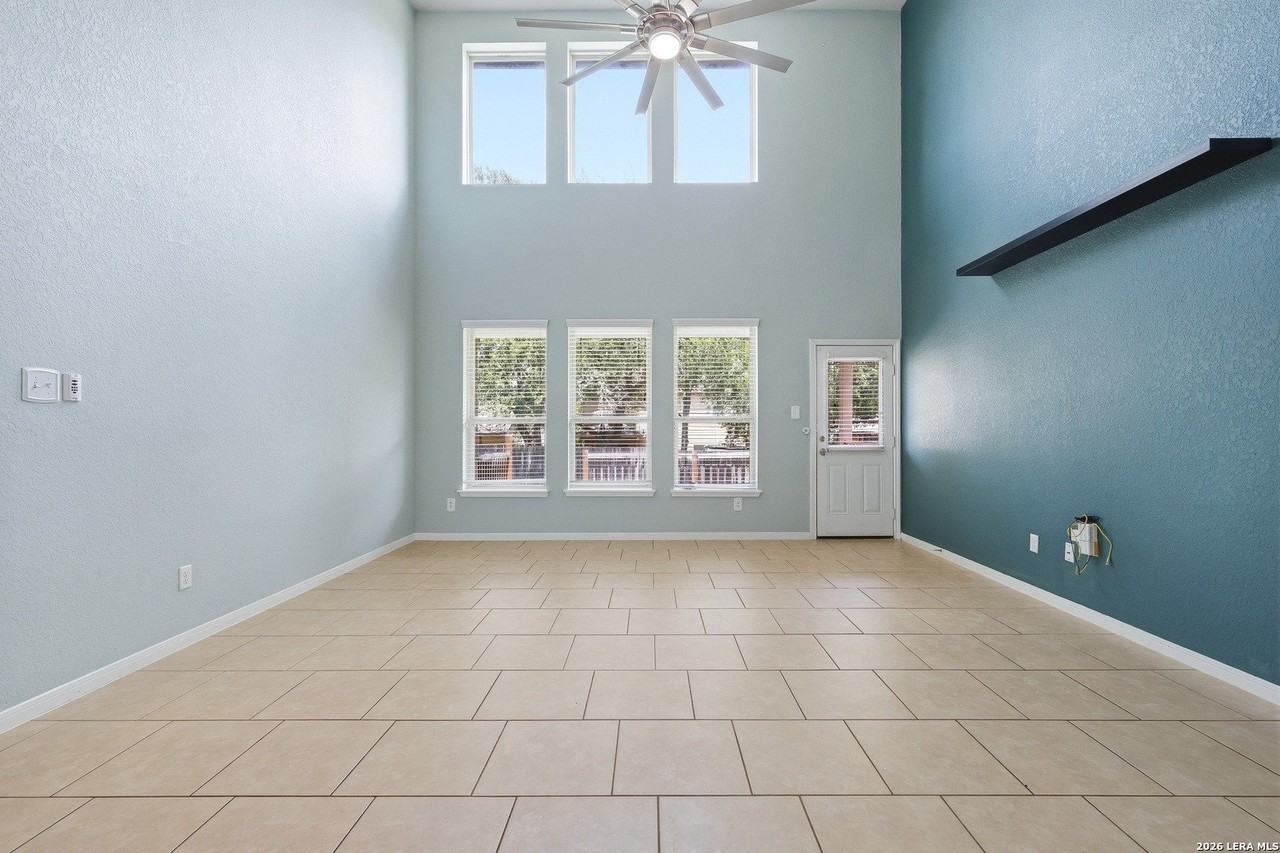 10707 Gentle Fox Bay - Photo 4 of 25
