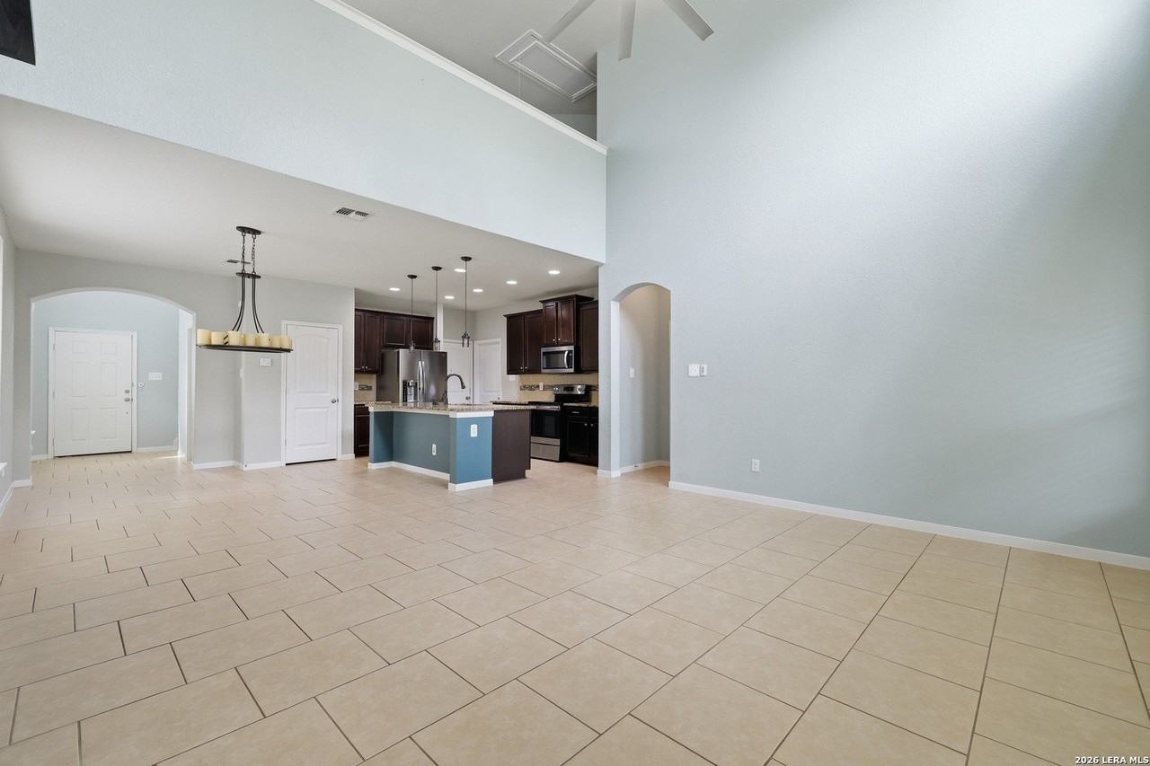 10707 Gentle Fox Bay - Photo 5 of 25