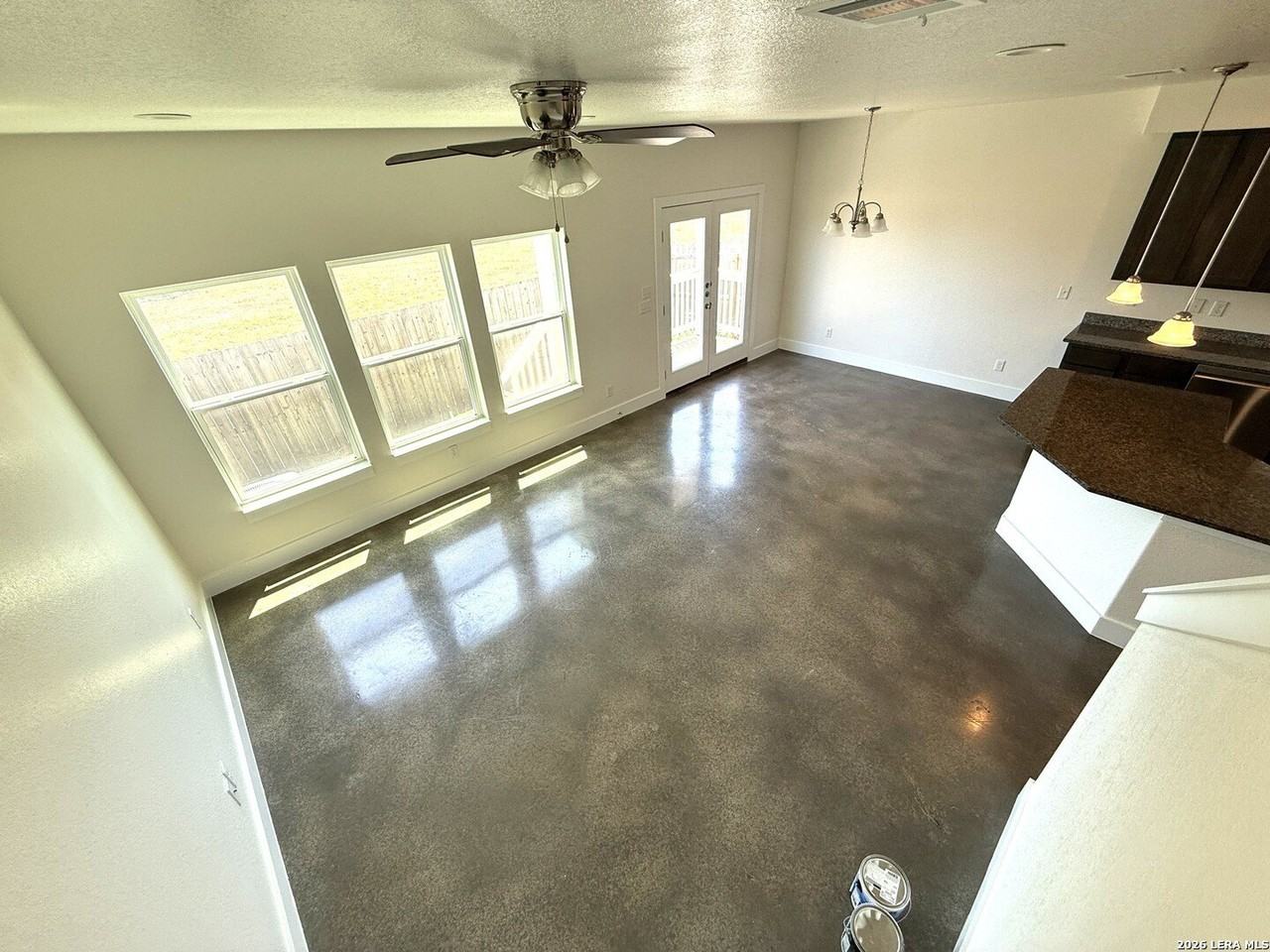 236 Sapphire #401 - Photo 4 of 22