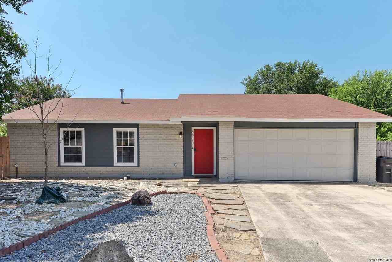 6930 Spring Rose St - Photo 2 of 38