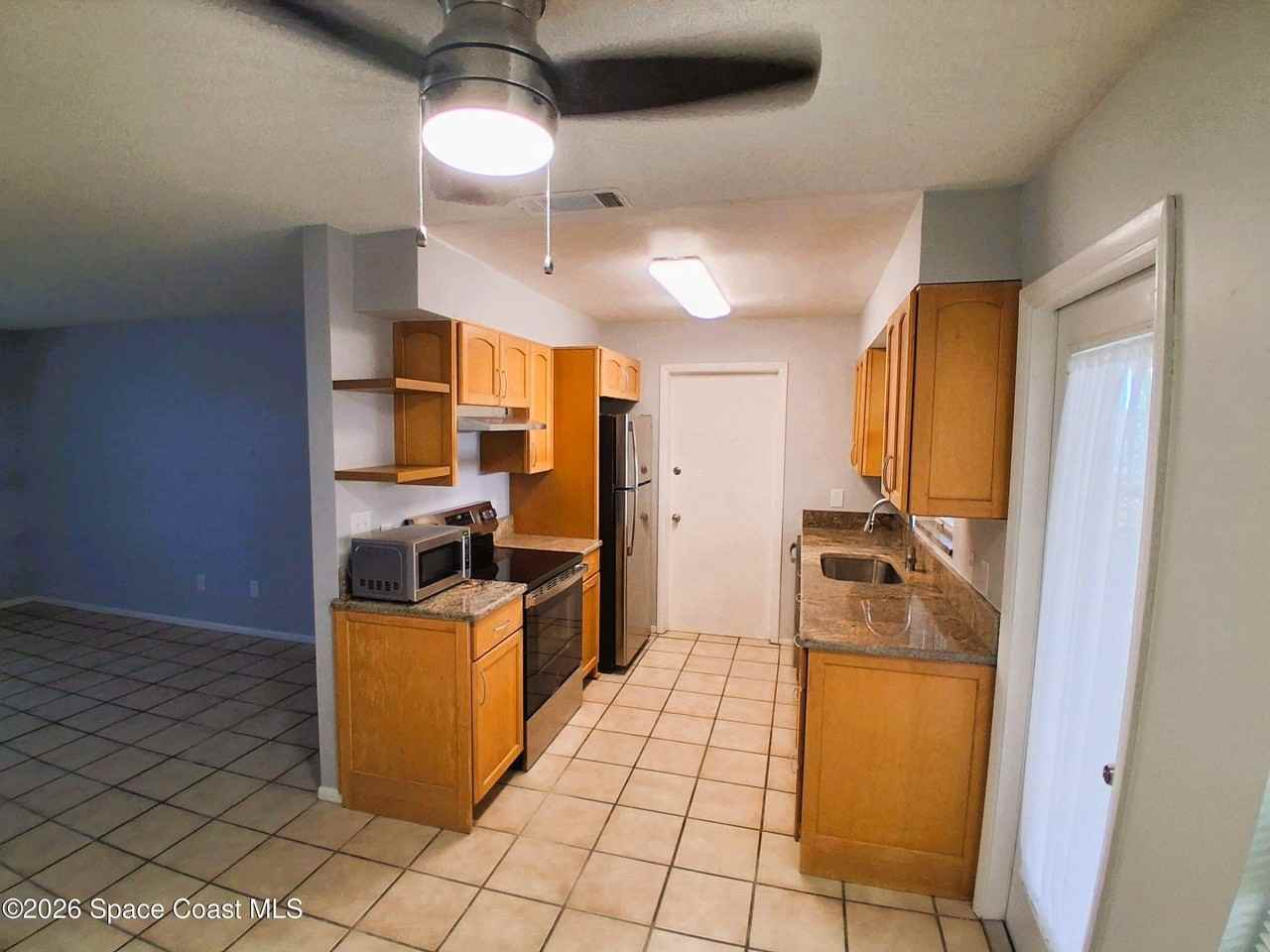 500 Sylvia Rd - Photo 3 of 26