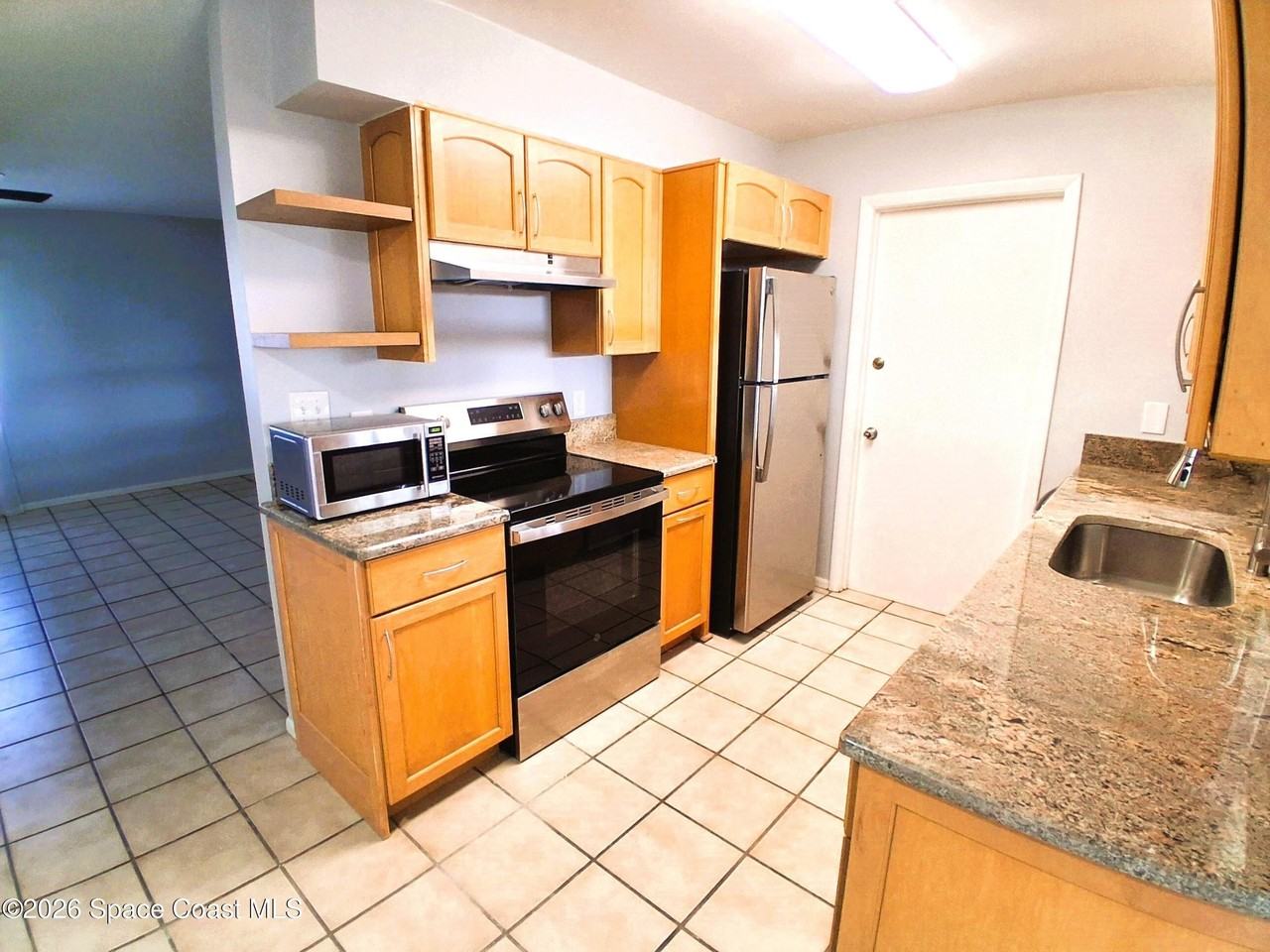 500 Sylvia Rd - Photo 6 of 26