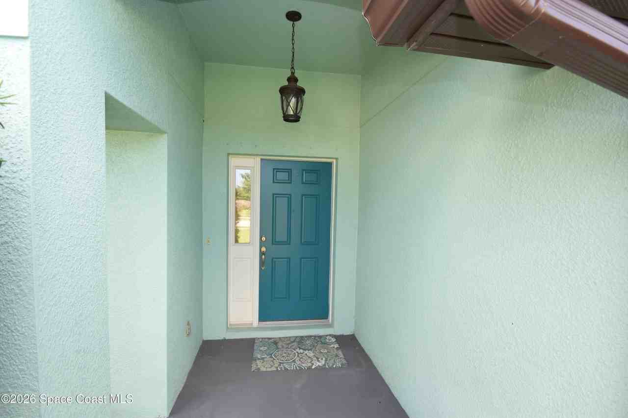 1961 Gloria Cir Ne - Photo 3 of 24