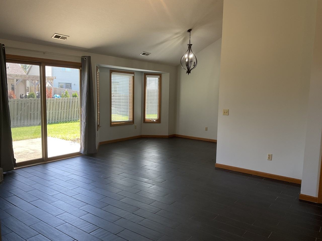 2607 Sassafras Cv #1 - Photo 4 of 17
