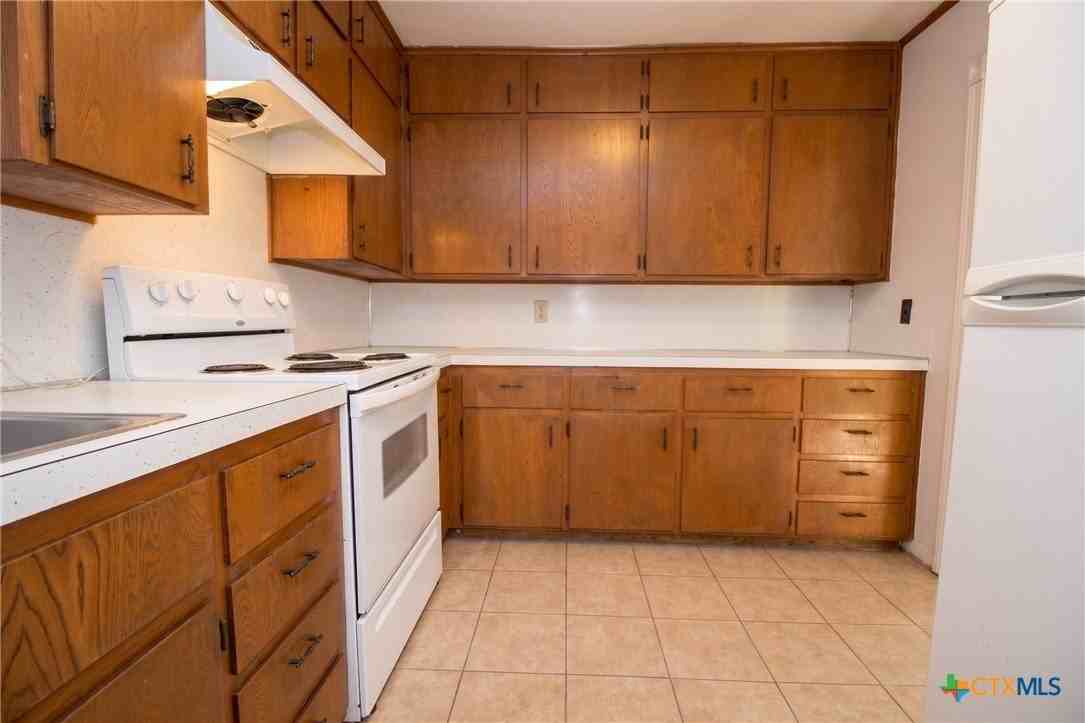 508 Mary St - Photo 4 of 11