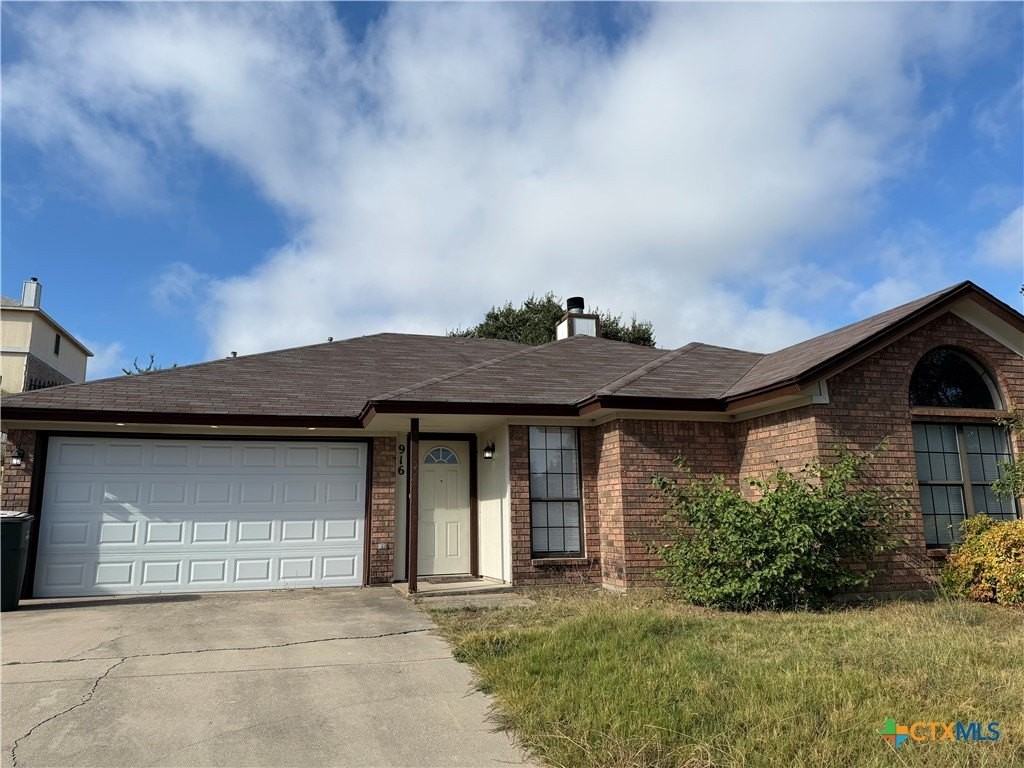 916 Whirlaway Dr - Photo 2 of 19