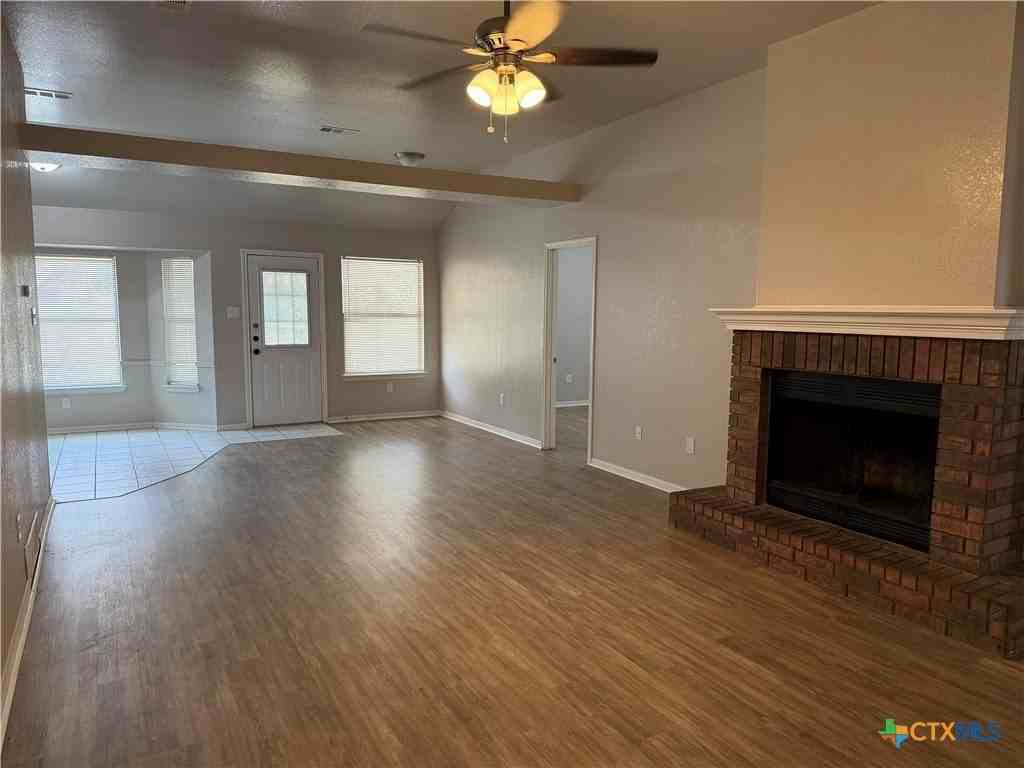 916 Whirlaway Dr - Photo 3 of 19
