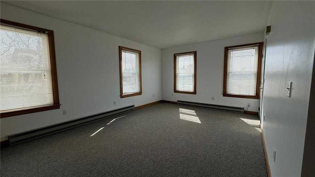 20 Granite St - Photo 4 of 11