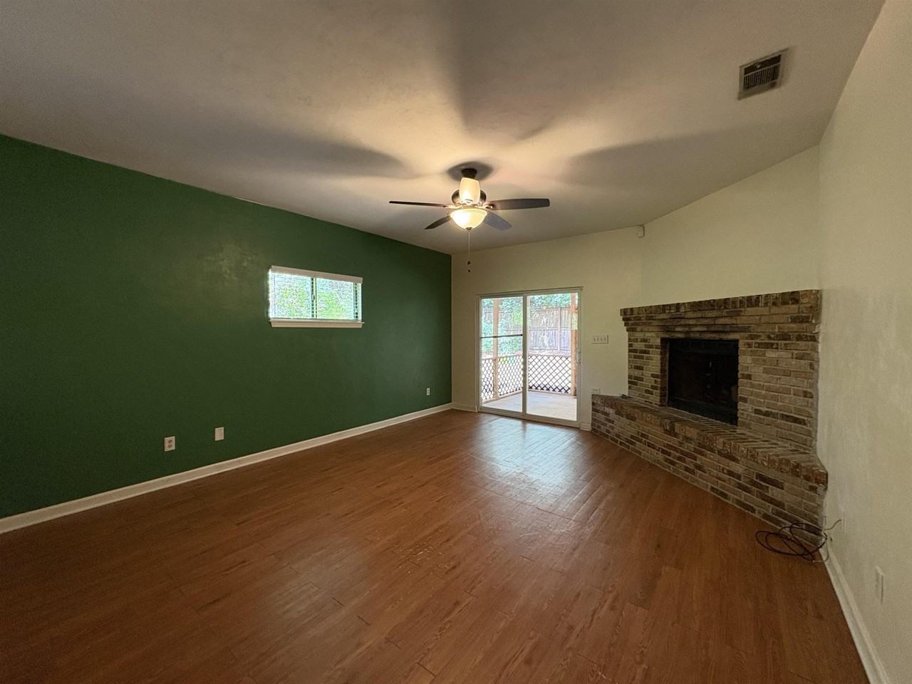 2552 Panther Creek Rd - Photo 6 of 30