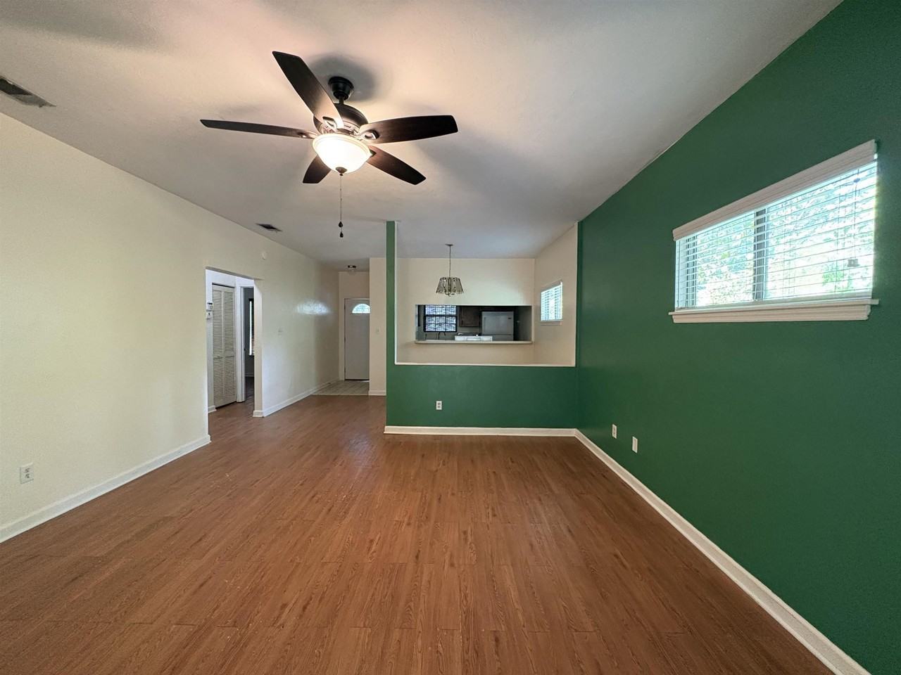 2552 Panther Creek Rd - Photo 4 of 30
