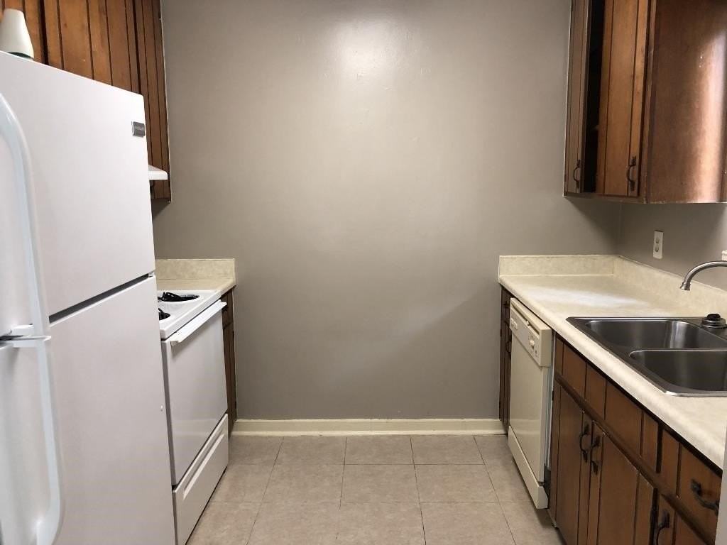 617 Chicopee Ct #C - Photo 4 of 7