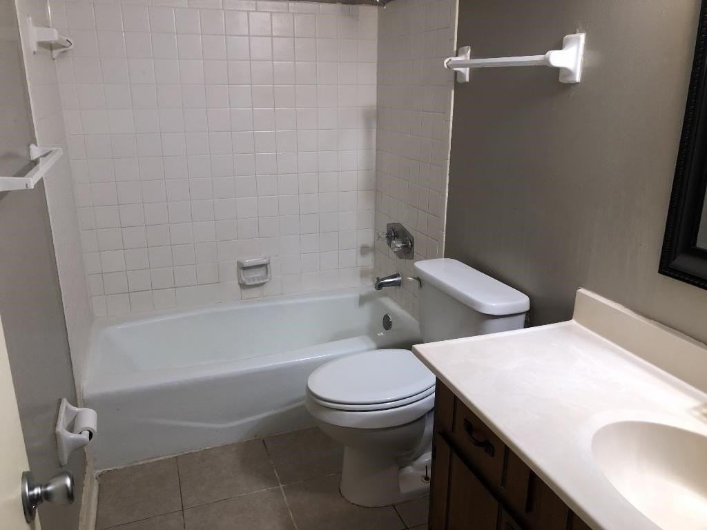 617 Chicopee Ct #C - Photo 6 of 7