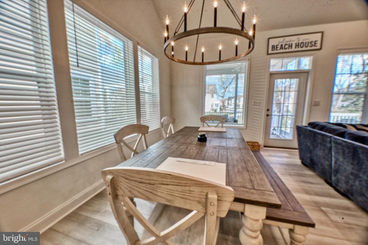 19404 Loblolly Cir - Photo 4 of 44