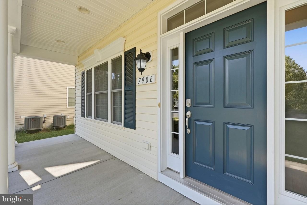 7906 Sibley Way - Photo 3 of 50