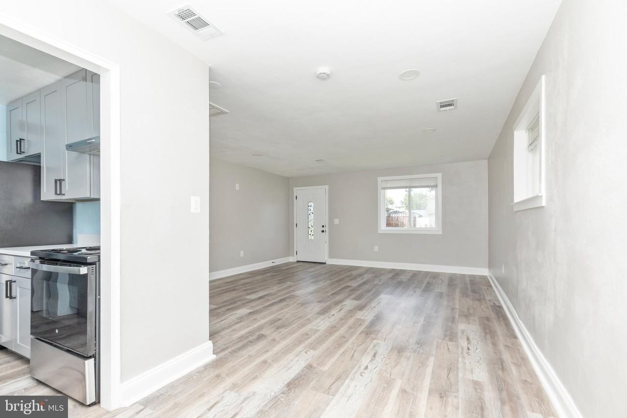 719 Cotter Rd - Photo 5 of 24